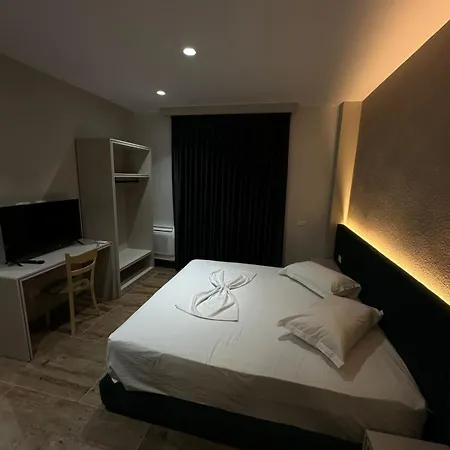 Xhelili 3*
