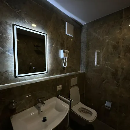 Xhelili Hotell